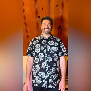 Denim and Flower Ricky Singh Black and White button down shirt with roses XL